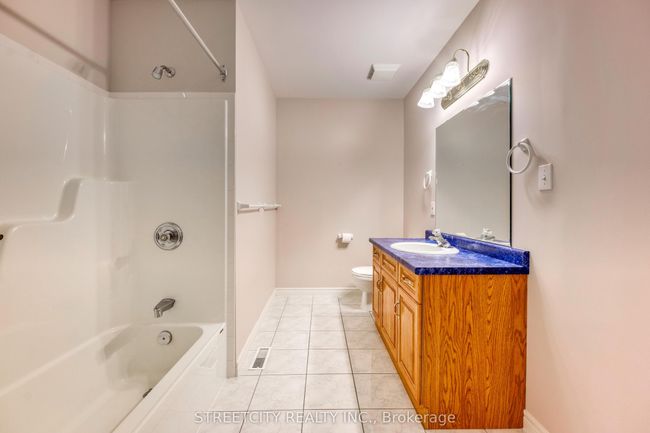 60 D'andrea Trail, House other with 2 bedrooms, 3 bathrooms and 4 parking in Sarnia ON | Image 13