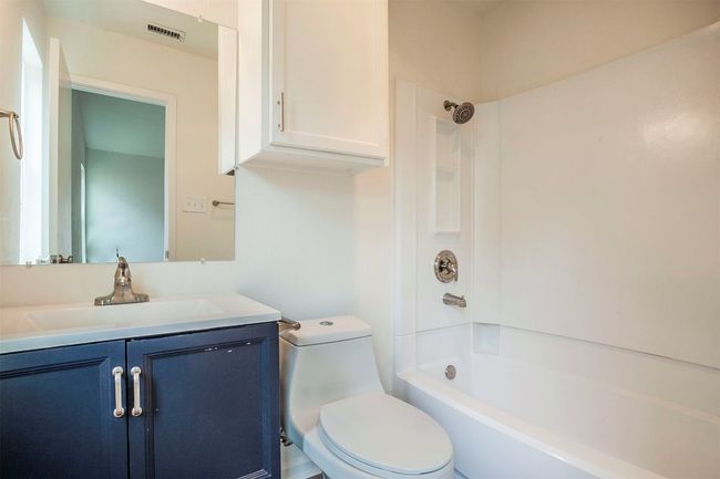 B - 8715 Pineridge Dr, Home with 2 bedrooms, 2 bathrooms and 1 parking in Austin TX | Image 4