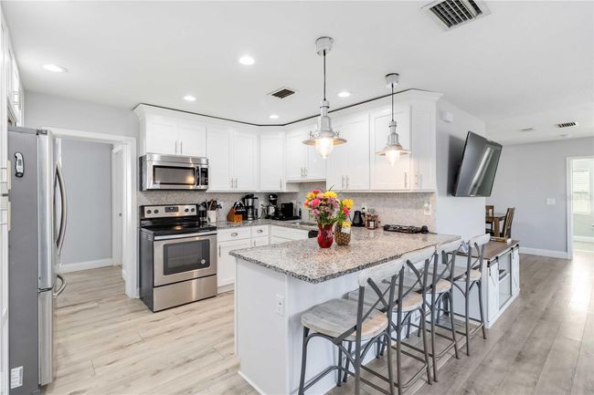 6001 Firefly Ln, House other with 3 bedrooms, 2 bathrooms and null parking in APOLLO BEACH FL | Image 29