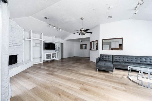 16034 Glen Mar Dr, Houston, TX, 77082-1307 | Card Image