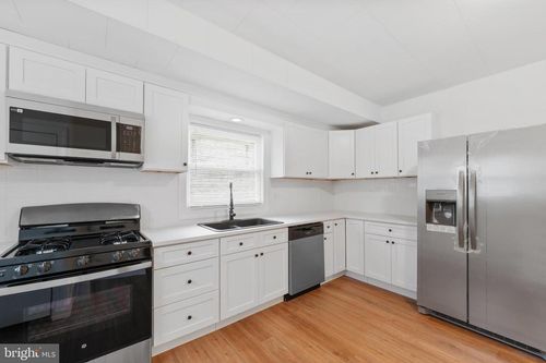 324 Elm Ave, OAKLYN, NJ, 08107-2143 | Card Image