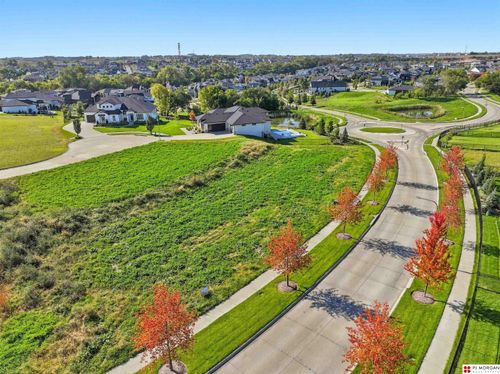 21062 Valley Cir, Elkhorn, NE, 68022-3483 | Card Image