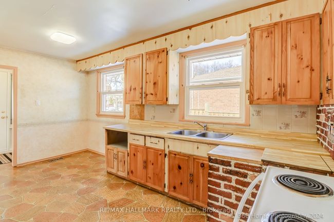 81 Sedgemount Dr, House other with 4 bedrooms, 2 bathrooms and 3 parking in Scarborough ON | Image 6