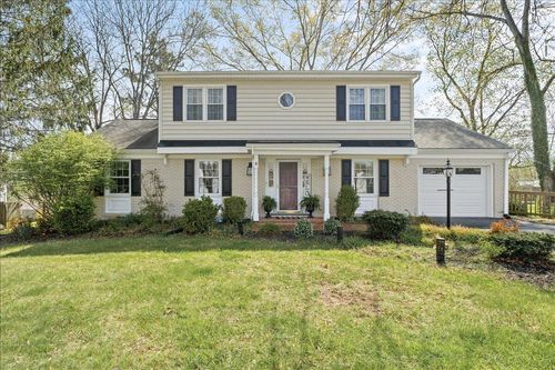 2440 Charing Cross Dr, Roanoke, VA, 24018-2410 | Card Image