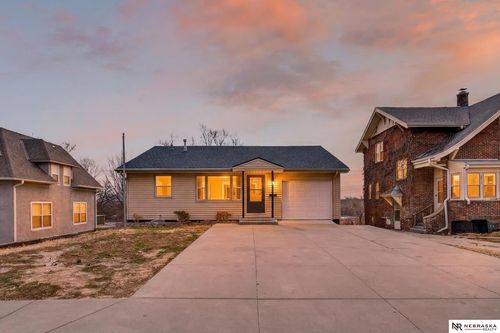 6325 N 31st Ave, Omaha, NE, 68111-1213 | Card Image
