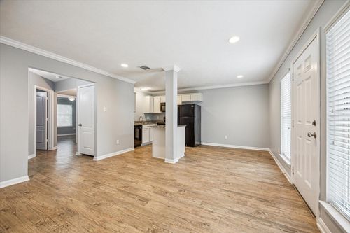 07-835 Heights Boulevard, Houston, TX, 77007 | Card Image