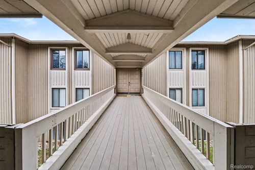 apt-303c-855 Cliffs Dr, Ypsilanti, MI, 48198-7314 | Card Image