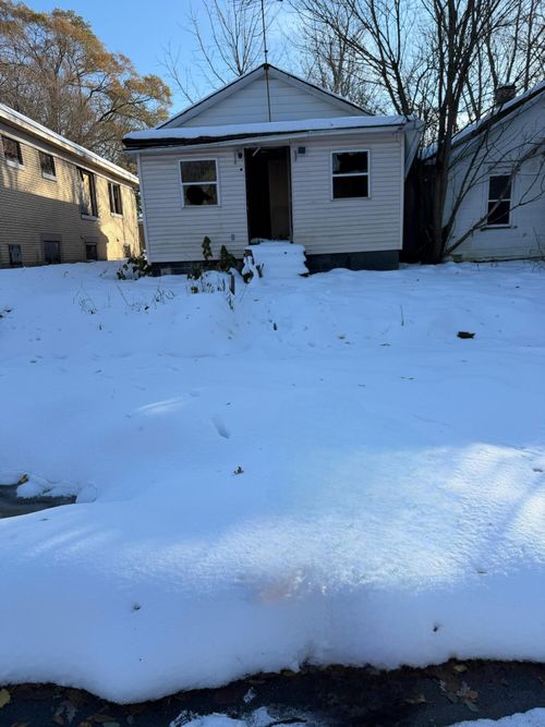 4549 Pennsylvania St, Gary, IN, 46409-2434 | Card Image