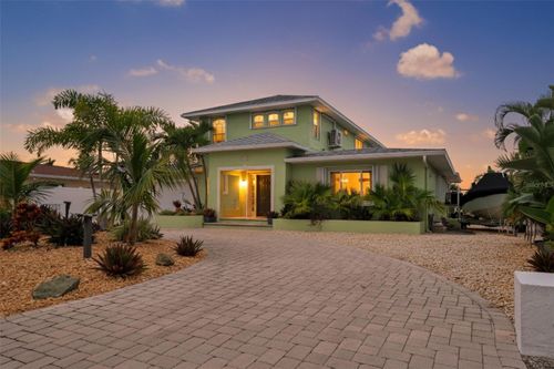 8080 Coquina Way, ST PETE BEACH, FL, 33706-1624 | Card Image