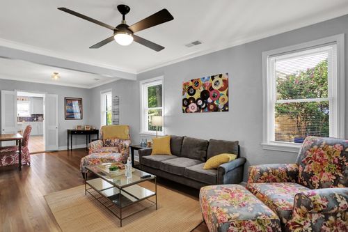 245 W Edwin Cir, Memphis, TN, 38104-5916 | Card Image