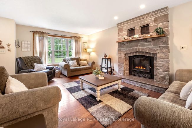 743055 Sideroad 10, House other with 3 bedrooms, 3 bathrooms and 10 parking in Chatsworth ON | Image 8