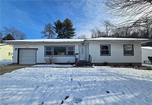 608 Highland Blvd, Coshocton, OH, 43812-2226 | Card Image