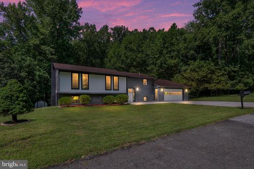 9901 Turret Ln, CLINTON, MD, 20735-3442 | Card Image