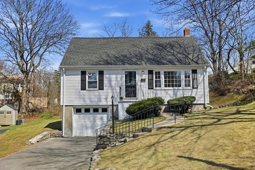 62 Nicod St, Arlington, MA, 02476-7131 | Card Image