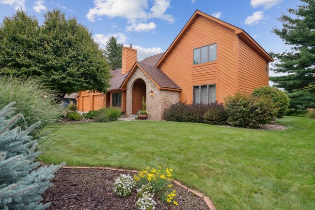 02_exterior.jpg | Image 5