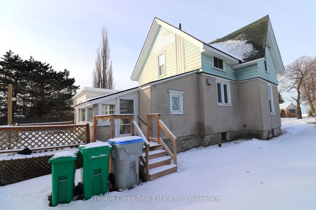 111 St Georges Cres, Home with 2 bedrooms, 2 bathrooms and 6 parking in Goderich ON | Image 25