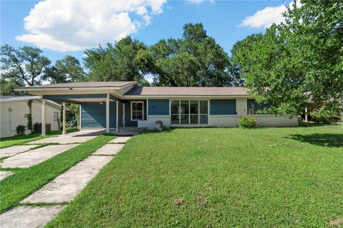 121 Neumann Dr, Marlin, TX, 76661-2015 | Card Image