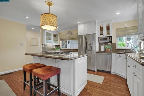 4504 Muirwood Dr, Pleasanton, CA, 94588-4300 | Card Image