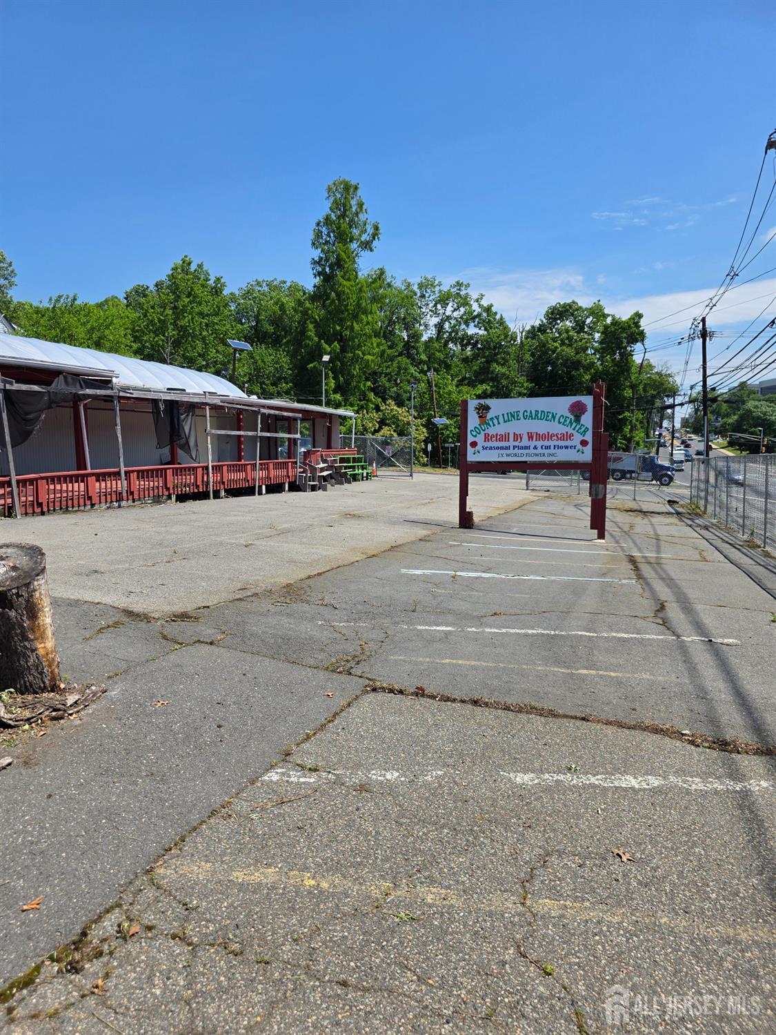 92 State Route 27, Edison, NJ 08820