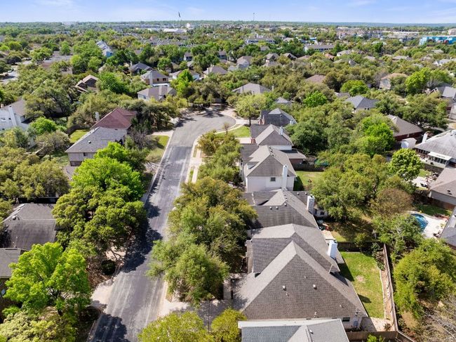 Aerial view with a residential view | Image 28