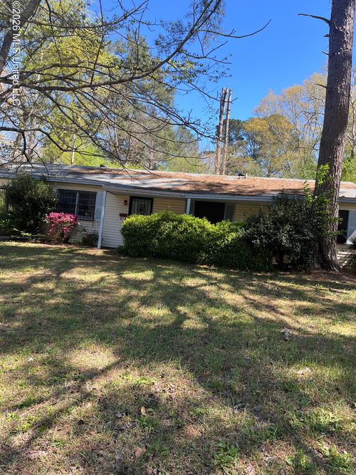 2842 Teresa Dr, Jackson, MS, 39212-2759 | Card Image