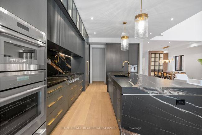 80 Edgecroft Rd, House other with 5 bedrooms, 5 bathrooms and 2 parking in Etobicoke ON | Image 16