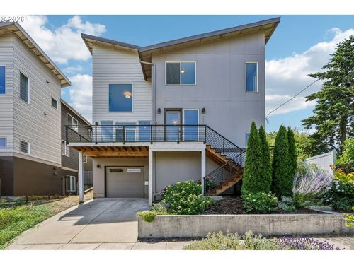 1336 Ne Holland St, Portland, OR, 97211 | Card Image