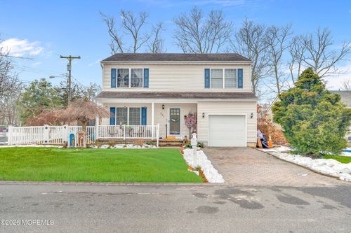 321 Letts Ave, Forked River, NJ, 08731-2661 | Card Image