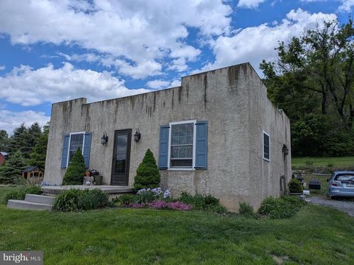 41 Book Dr, MC ALISTERVILLE, PA, 17049-8806 | Card Image