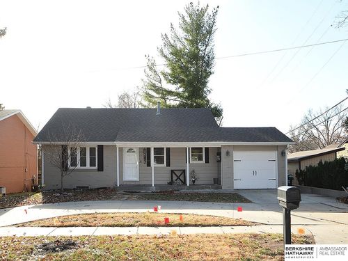 6155 South St, Lincoln, NE, 68506-2802 | Card Image