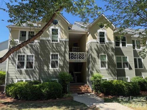 c-19839 Henderson Rd, Cornelius, NC, 28031-5880 | Card Image