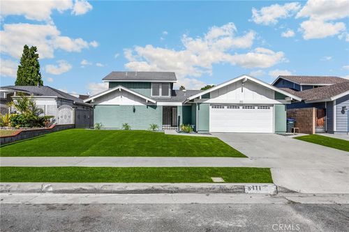 8111 Briarwood St, Stanton, CA, 90680-3905 | Card Image