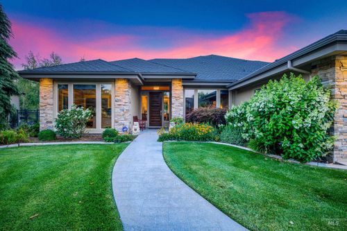 393 E Fishing Creek Ln, Eagle, ID, 83616-5701 | Card Image