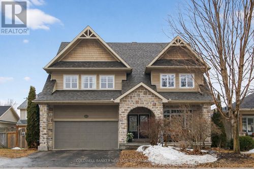 103 Sinclair Ave, Carleton Place, ON, K7C4V3 | Card Image