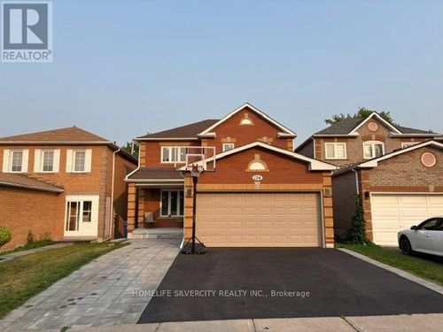 124 Jordan Dr, Orangeville, ON, L9W4W4 | Card Image