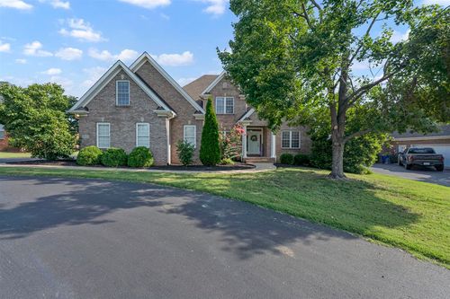 2075 Chesapeake Dr, Bowling Green, KY, 42104-4732 | Card Image