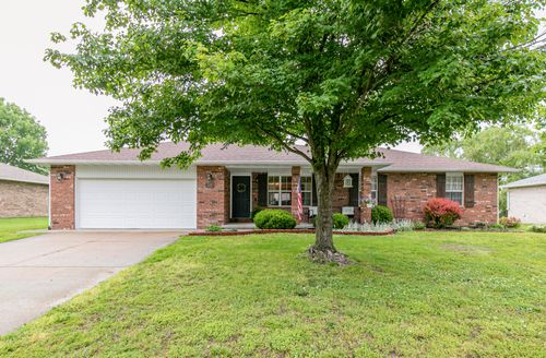 2345 W South St, Bolivar, MO, 65613-3203 | Card Image