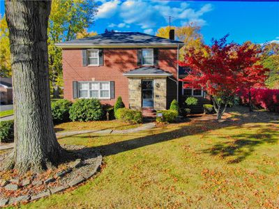 11 E Maitland Ln, House other with 5 bedrooms, 3 bathrooms and 2 parking in Neshannock Twp PA | Image 2