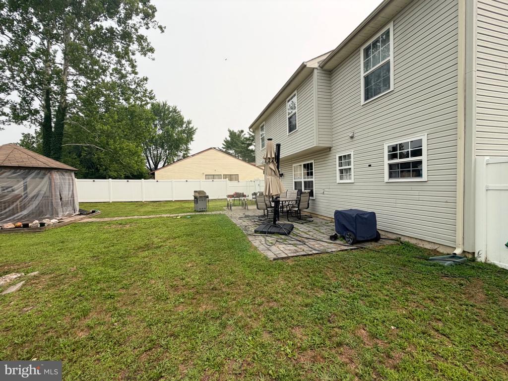 Residential Lease in SICKLERVILLE 4