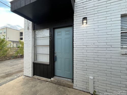 apt-20-2802 Lasses Blvd, San Antonio, TX, 78223-3739 | Card Image