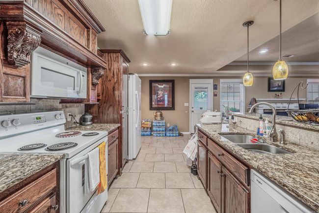 1074 Skyline Dr, House other with 5 bedrooms, 3 bathrooms and null parking in Alexander AR | Image 8