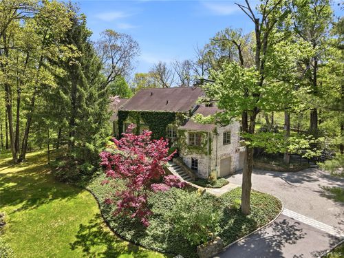 316 Haines Rd, Bedford Hills, NY, 10507-1217 | Card Image