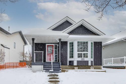 374 Martindale Blvd Ne, Calgary, AB, T3J3M1 | Card Image