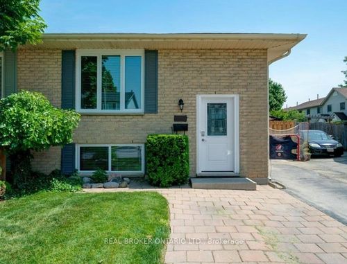 upper-102 Bonaventure Dr, London, ON, N5V4A7 | Card Image