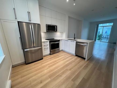 32-19696 Hammond Rd, Pitt Meadows, BC, V3Y0G7 | Card Image