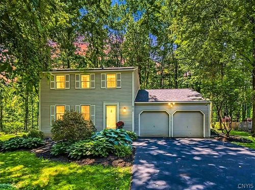 8750 Tallwood Rdg, Lysander, NY, 13027-2001 | Card Image