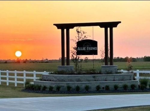 1215 Allie Ln, Dayton, TX, 77535 | Card Image