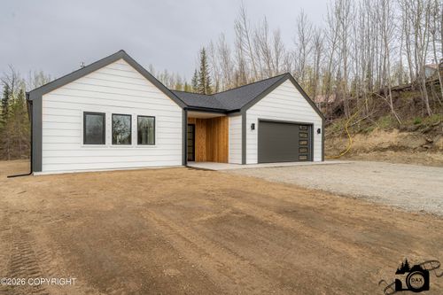 1060 N Hickory Street, Wasilla, AK, 99654 | Card Image