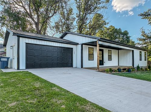 180 Creekview Rd, Harrison, AR, 72601-5054 | Card Image