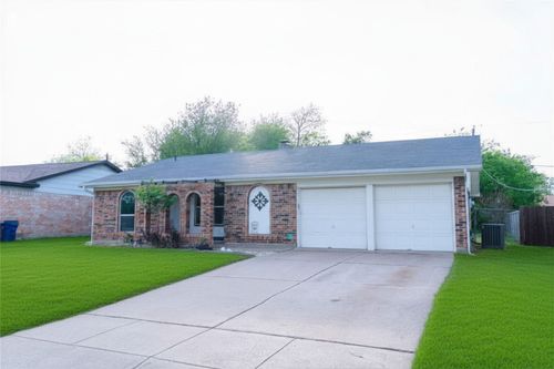 508 Andenwood Ct, Everman, TX, 76140-4701 | Card Image